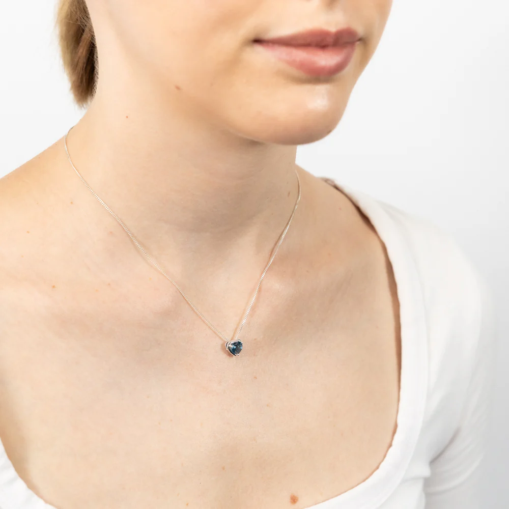 Sterling Silver 0.90Ct Natural London Blue Topaz Heart Shaped Pendant - Image 2