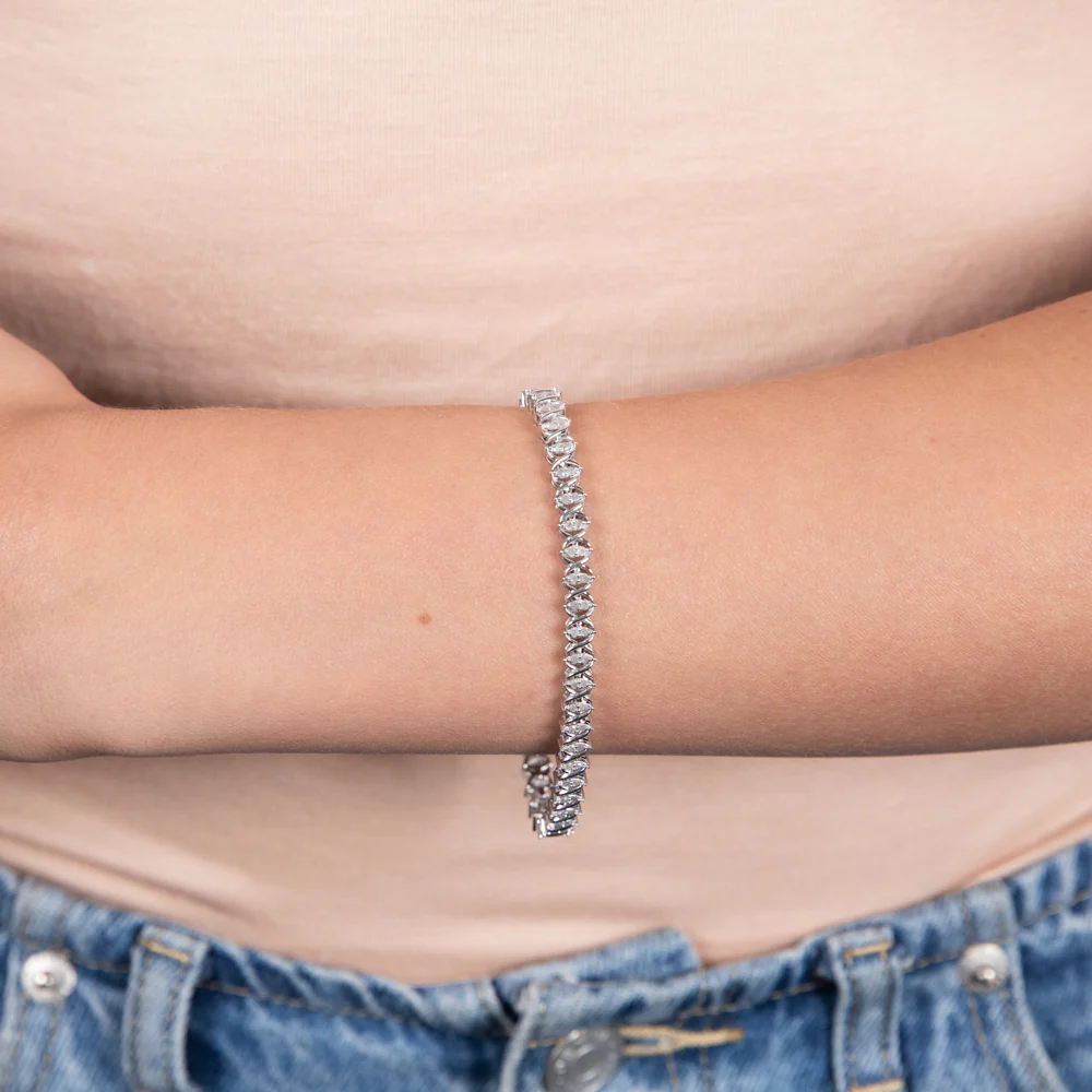 Sterling Silver & 0.95 Carat Diamond Tennis Bracelet - Image 3