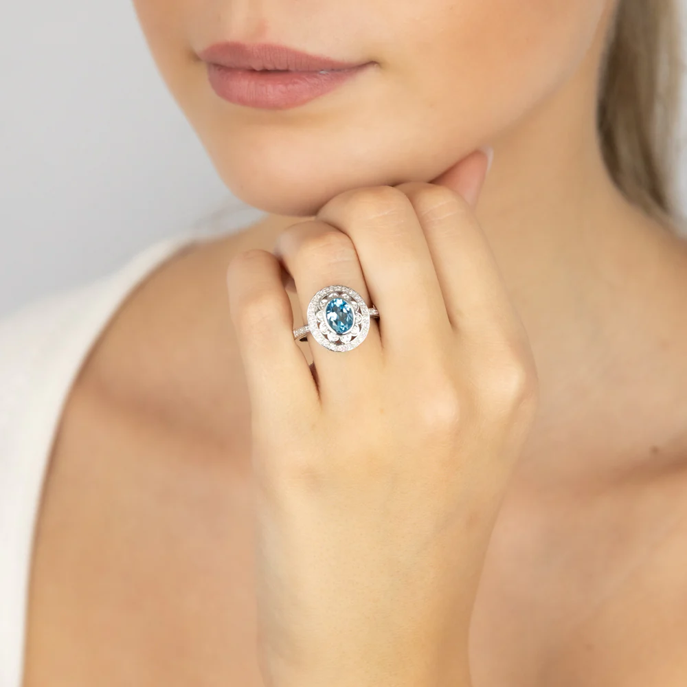 Sterling Silver 1.18 Carat Blue Topaz & 40Cubic Zirconia Ring - Image 3