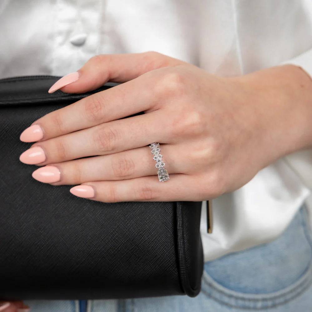 Sterling Silver 1/4 Carat Diamond Ring with 22 Round Brilliant Cut Diamonds in Disc Setting - Image 2