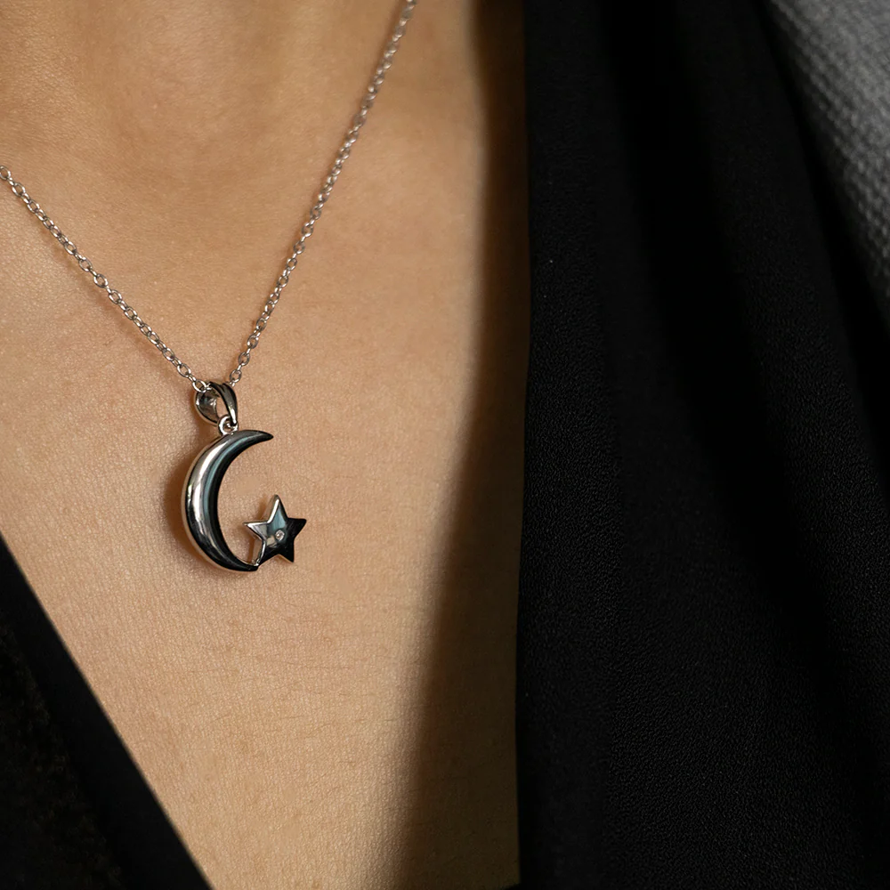 Sterling Silver 1 Diamond Moon and Star Pendant on 45cm Silver Chain - Image 2