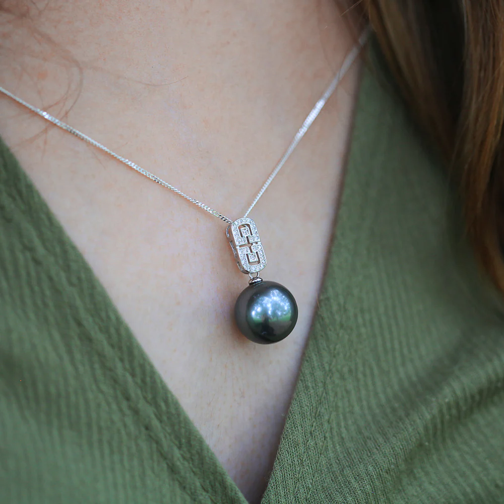 Sterling Silver 12mm Tahitian Pearl & Zirconia Pendant with 45cm chain - Image 3