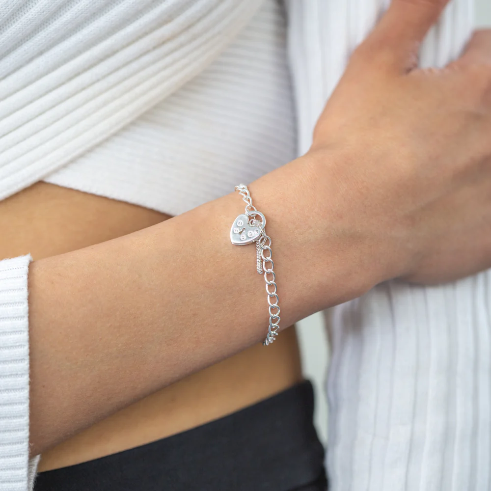 Sterling Silver 19cm Curb Keyhole Padlock Bracelet - Image 2