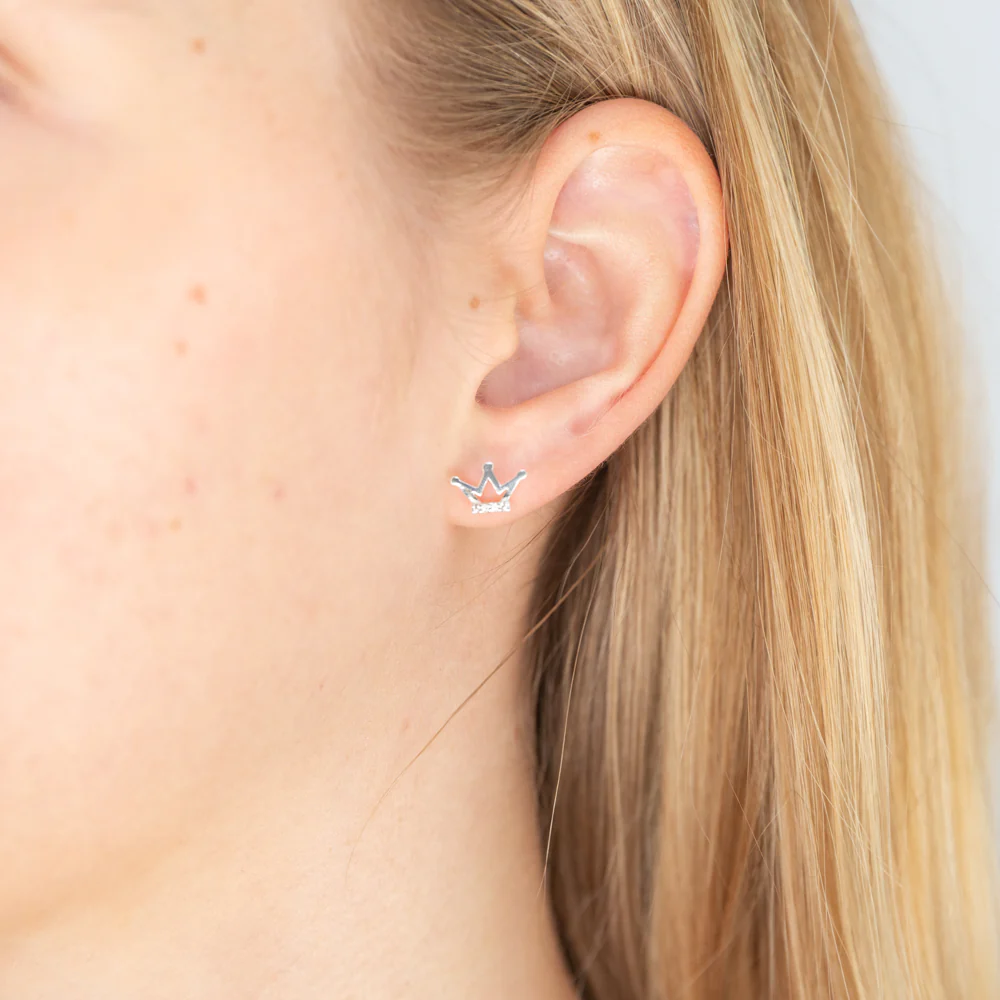 Sterling Silver 3 Point Crown Stud Earrings - Image 2