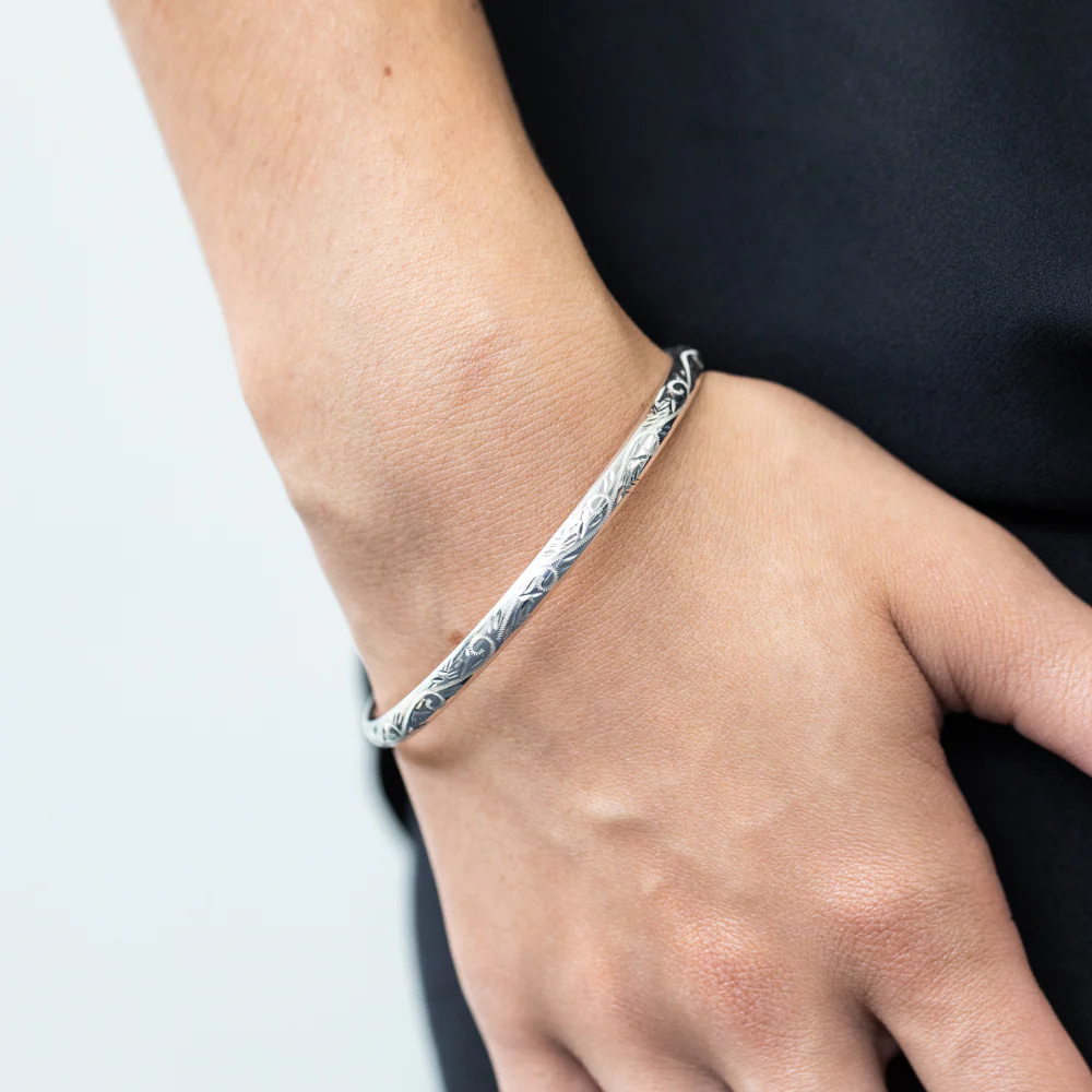 Sterling Silver 5mmx65mm Patterned Engraved Bangle - Image 2