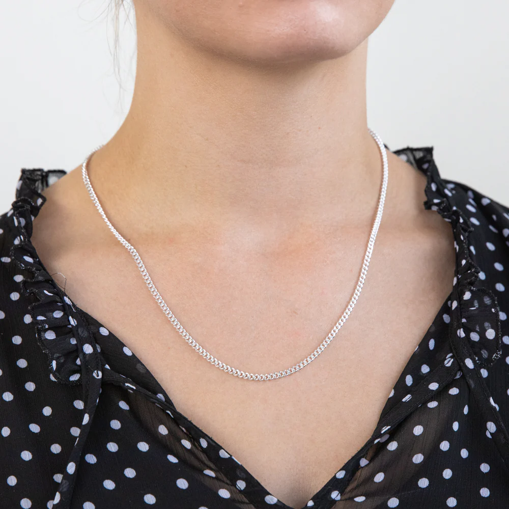 Sterling Silver 80 Gauge Diamond Cut 50cm Curb Chain - Image 4