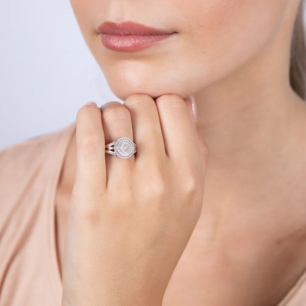 Sterling Silver & 9ct Yellow Gold Diamond Ring with 19 Brilliant Cut Diamonds - Image 3