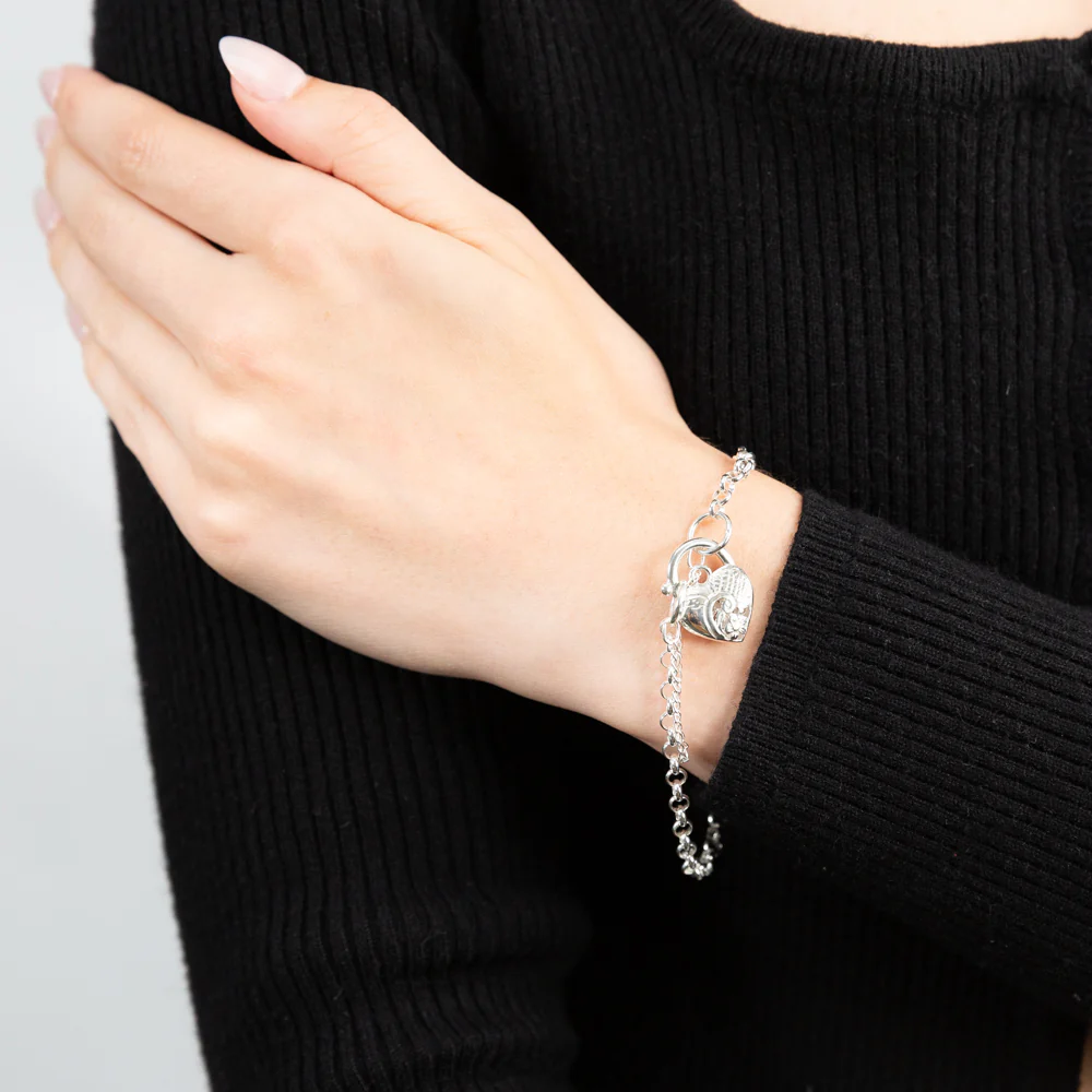 Sterling Silver Belcher Engraved Heart 20cm Padlock Bracelet - Image 3
