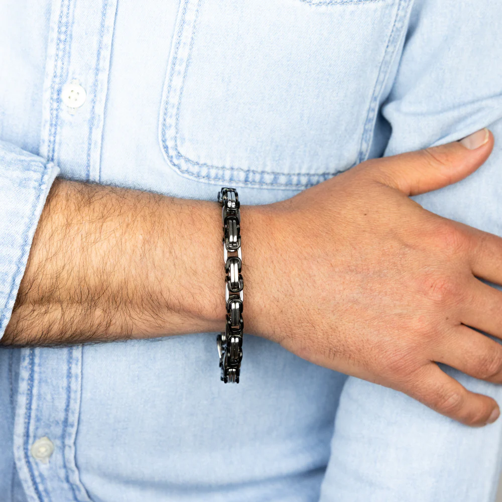 Sterling Silver Black and Silver Two Tone Fancy Link 20.3cm Bracelet - Image 3