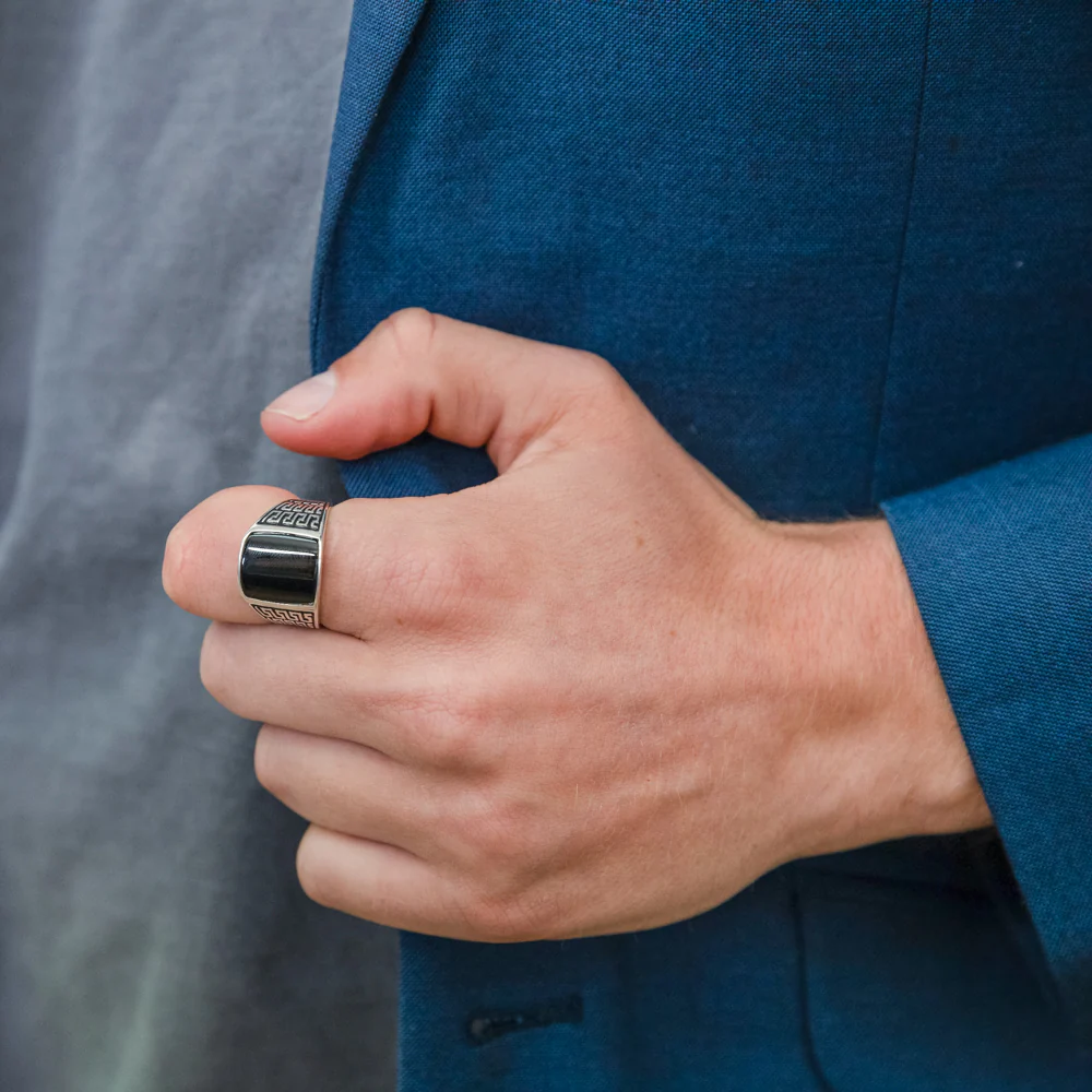 Sterling Silver Black Square With Greek Pattern Gents Ring - Image 3