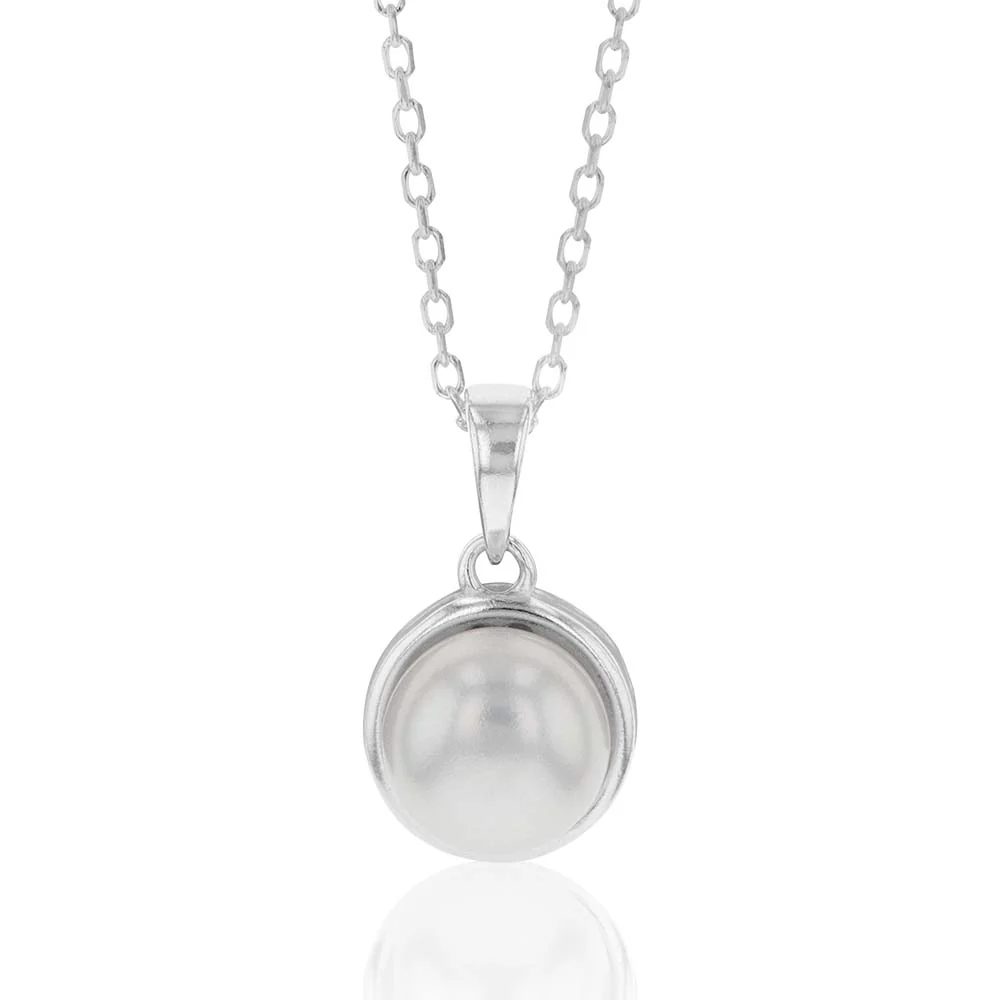 Sterling Silver Boxed Freshwater Pearl Pendant and Earring Set with 45cm Chain - Image 2