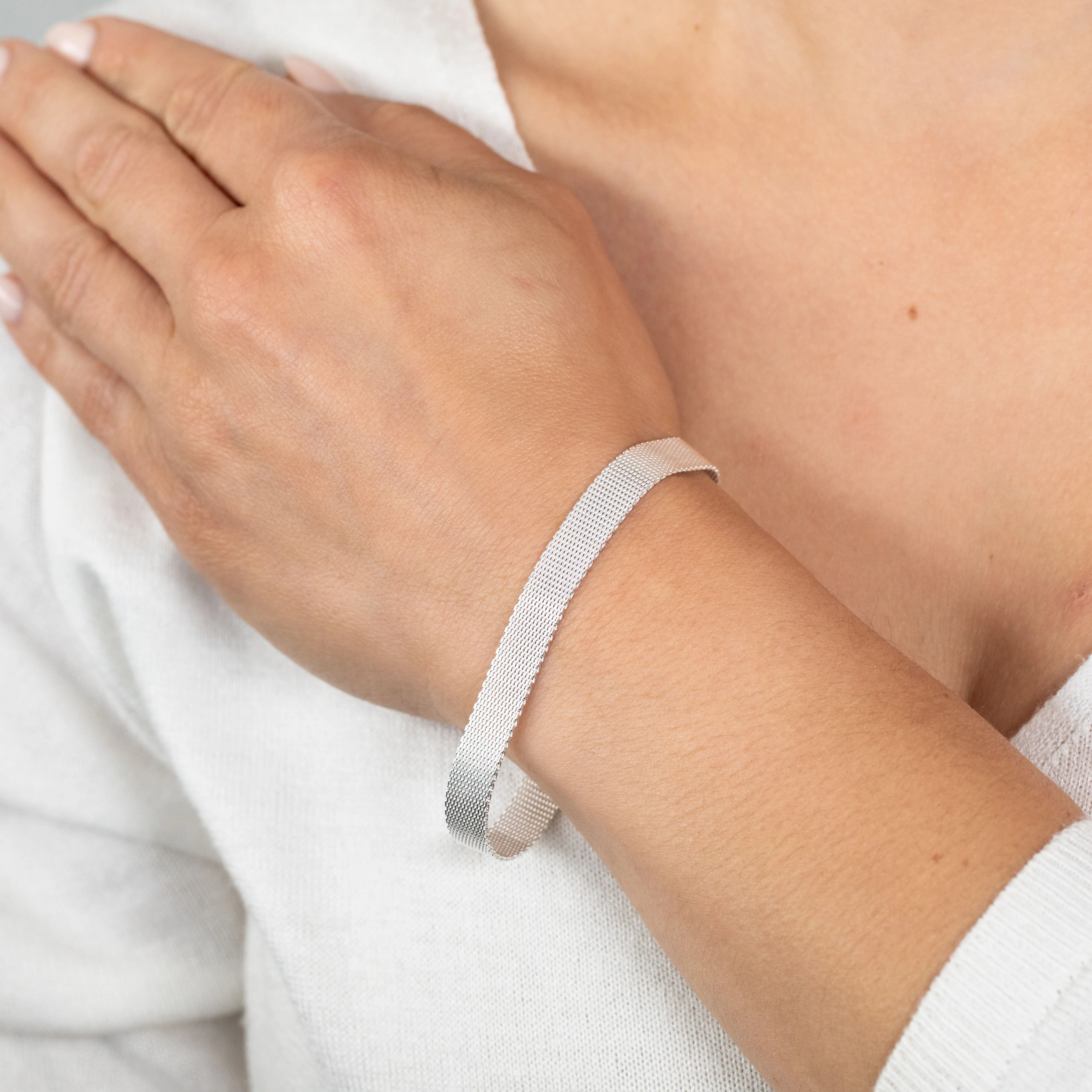 Sterling Silver Broad 19cm Bracelet - Image 3