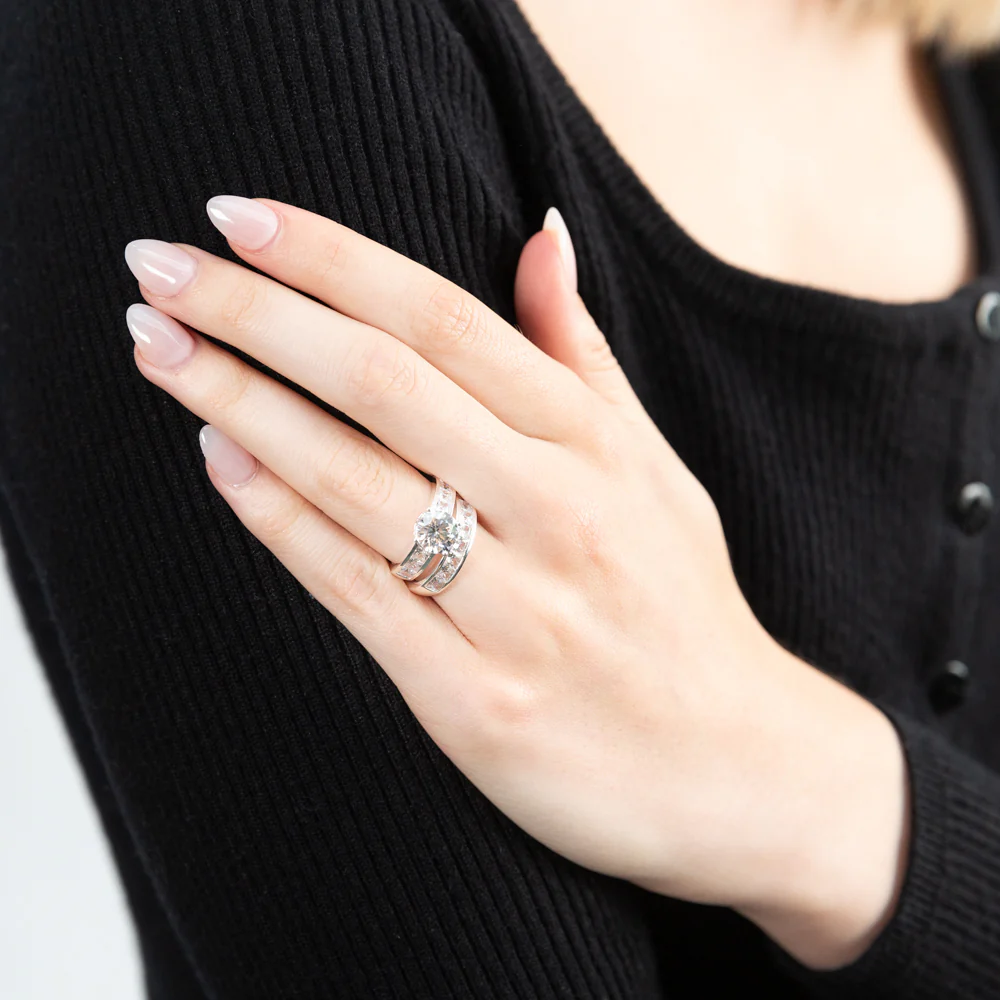 Sterling Silver Cubic Zirconia 8mm Ring - Image 3