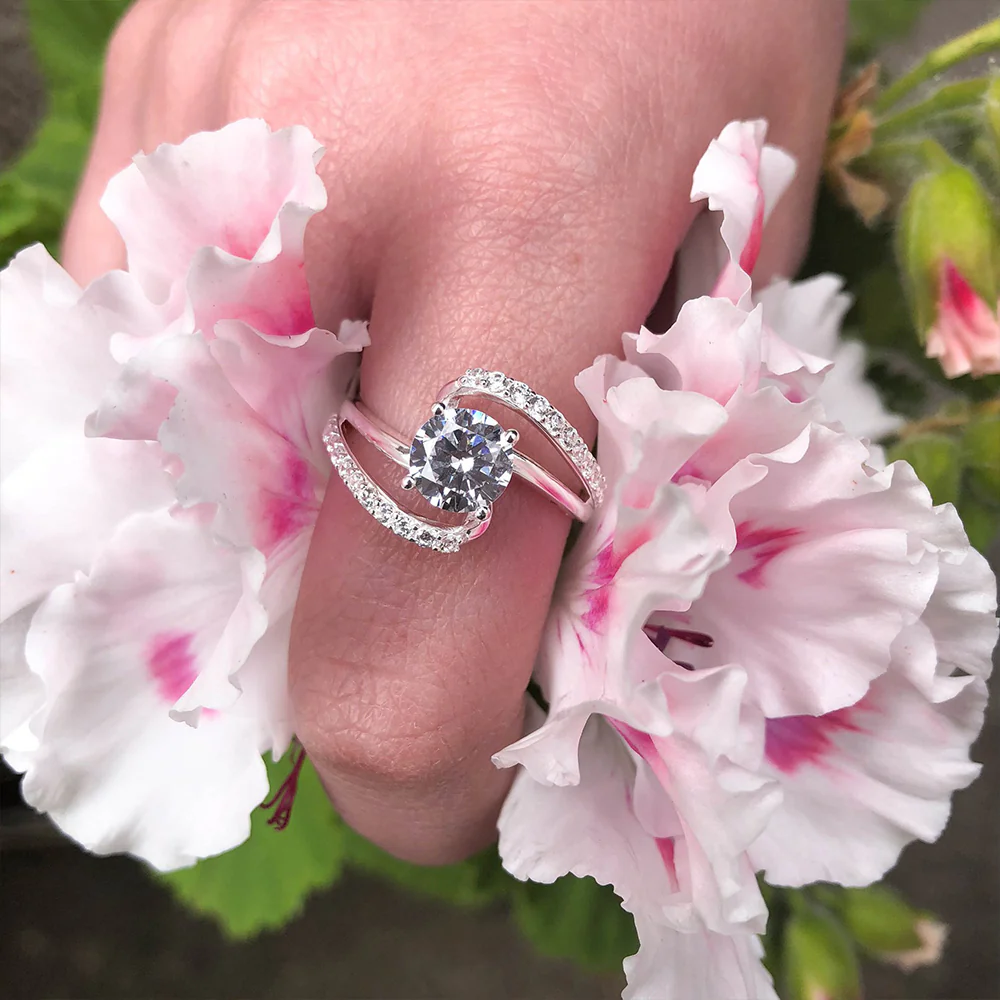 Sterling Silver Cubic Zirconia Fancy Swirl Ring - Image 3
