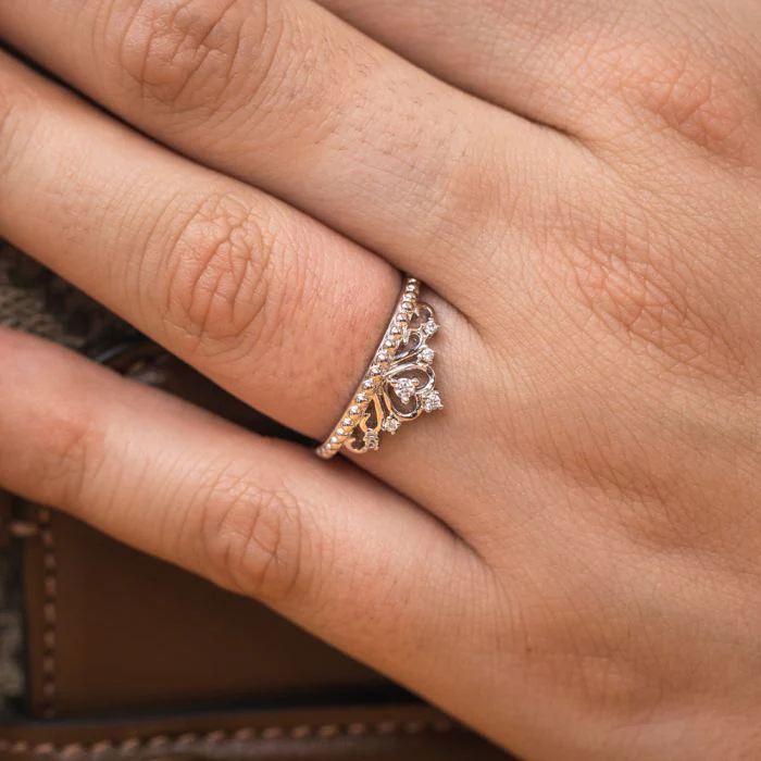 Sterling Silver Cubic Zirconia Heart Crown Ring  *Resize 1-2 Sizes* - Image 3