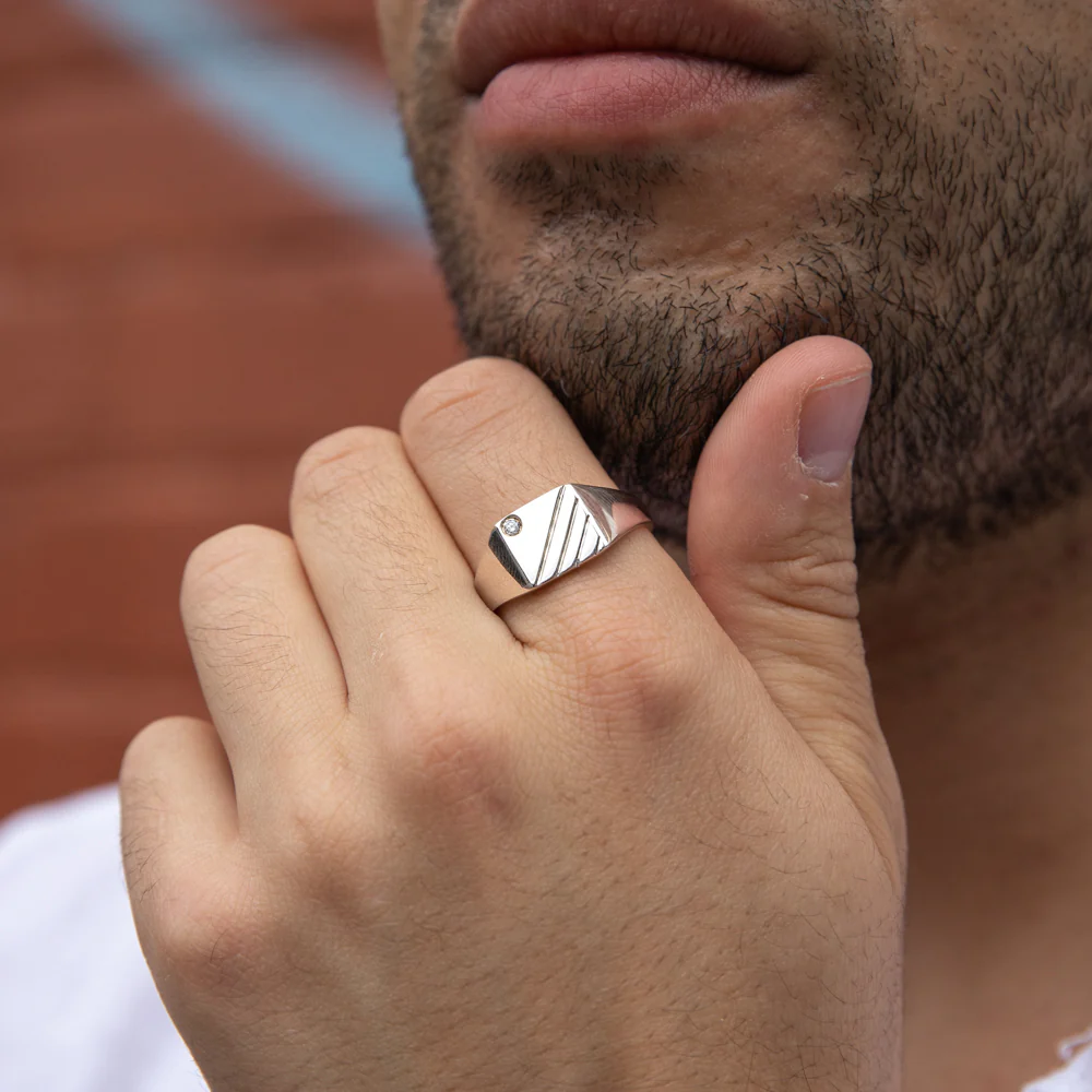 Sterling Silver Cubic Zirconia Lines Ring - Image 3