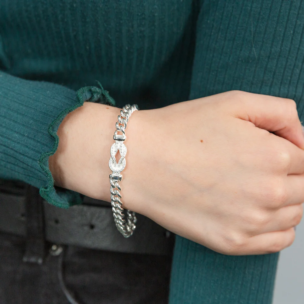 Sterling Silver Cubic Zirconia On Knot Curb 19cm Bracelet - Image 3