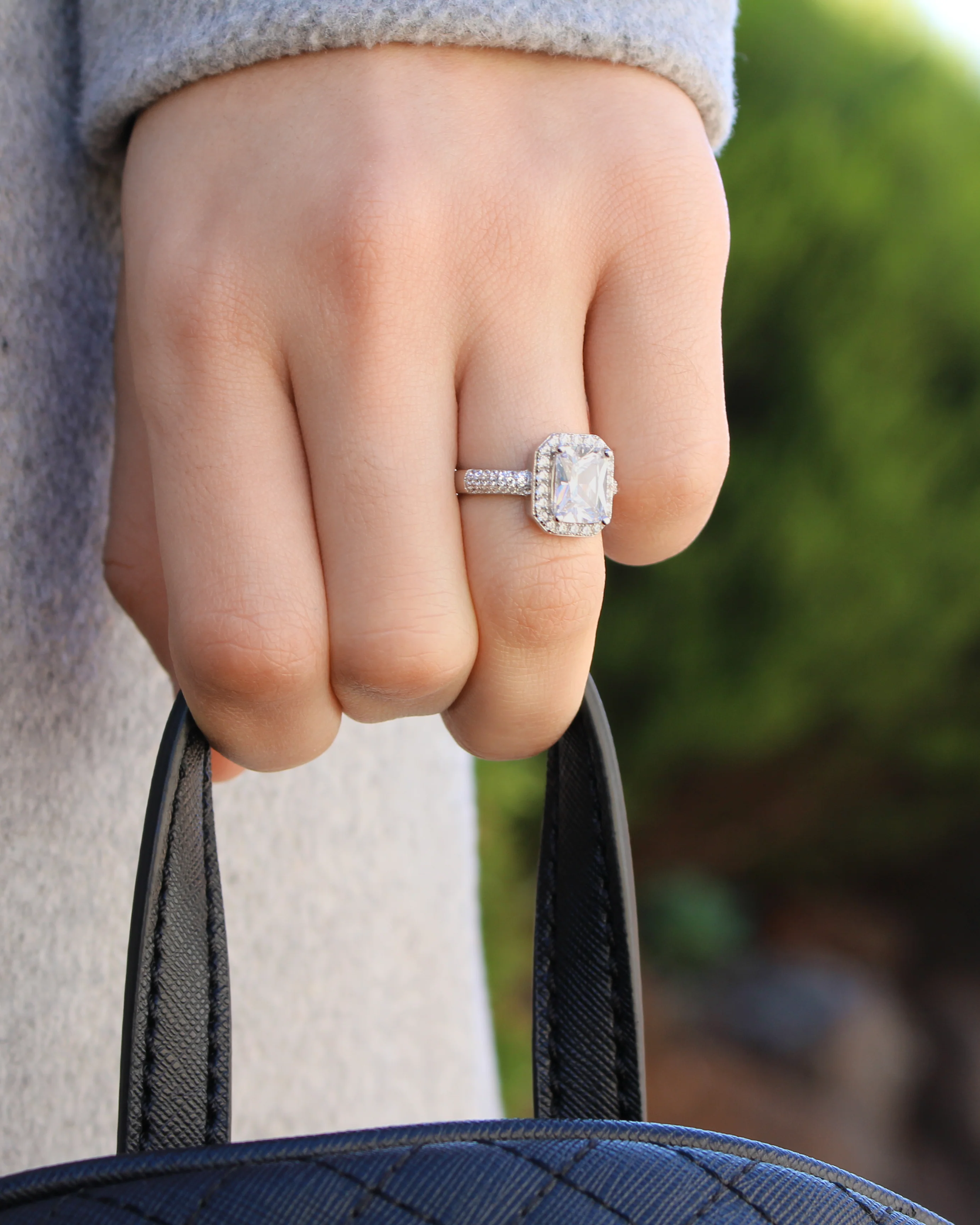 Sterling Silver Cubic Zirconia Stone Ring - Image 3