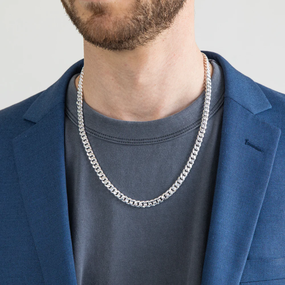 Sterling Silver Diamond Cut 55cm 200 Gauge Curb Chain - Image 3