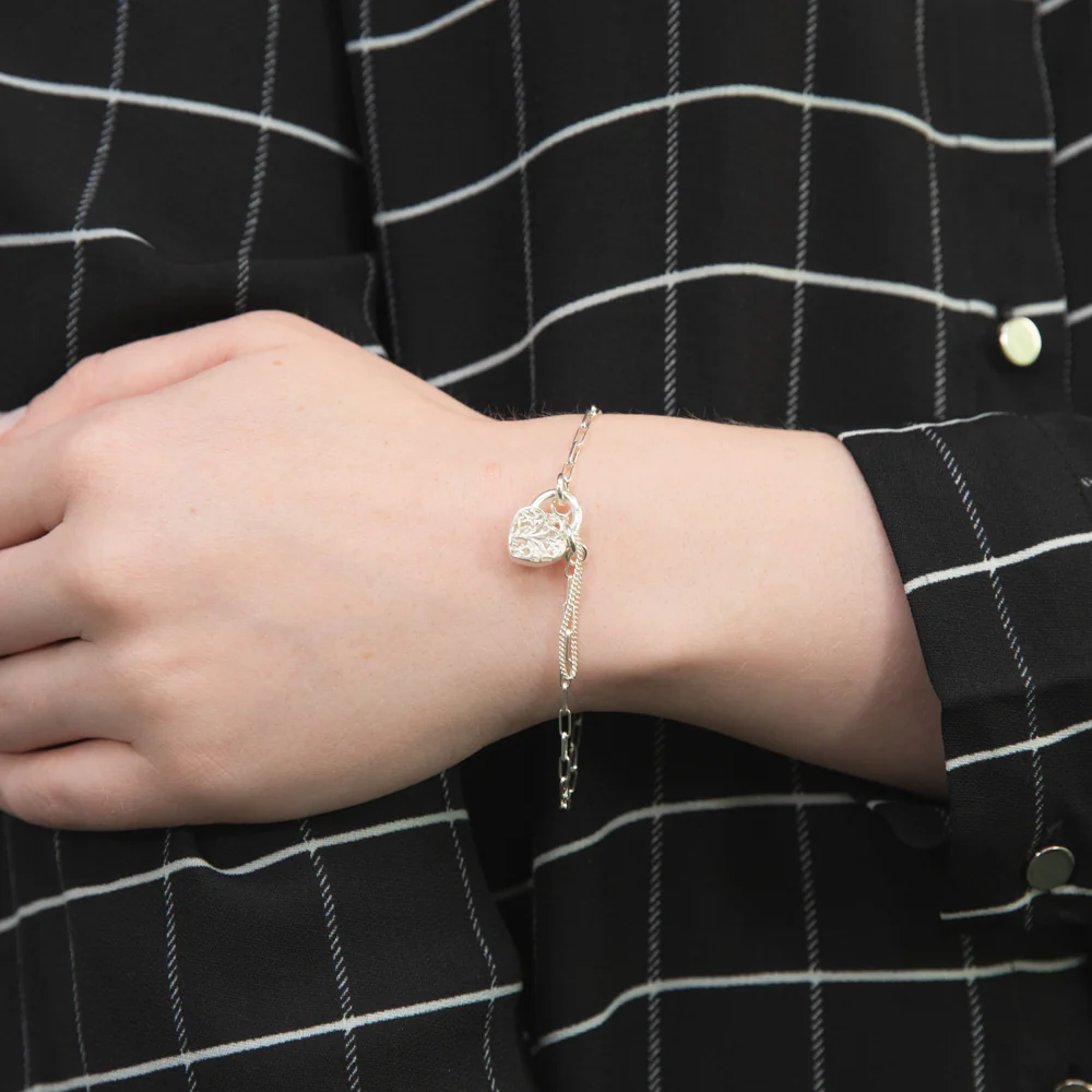 Sterling Silver Fancy 19cm Padlock Bracelet - Image 3