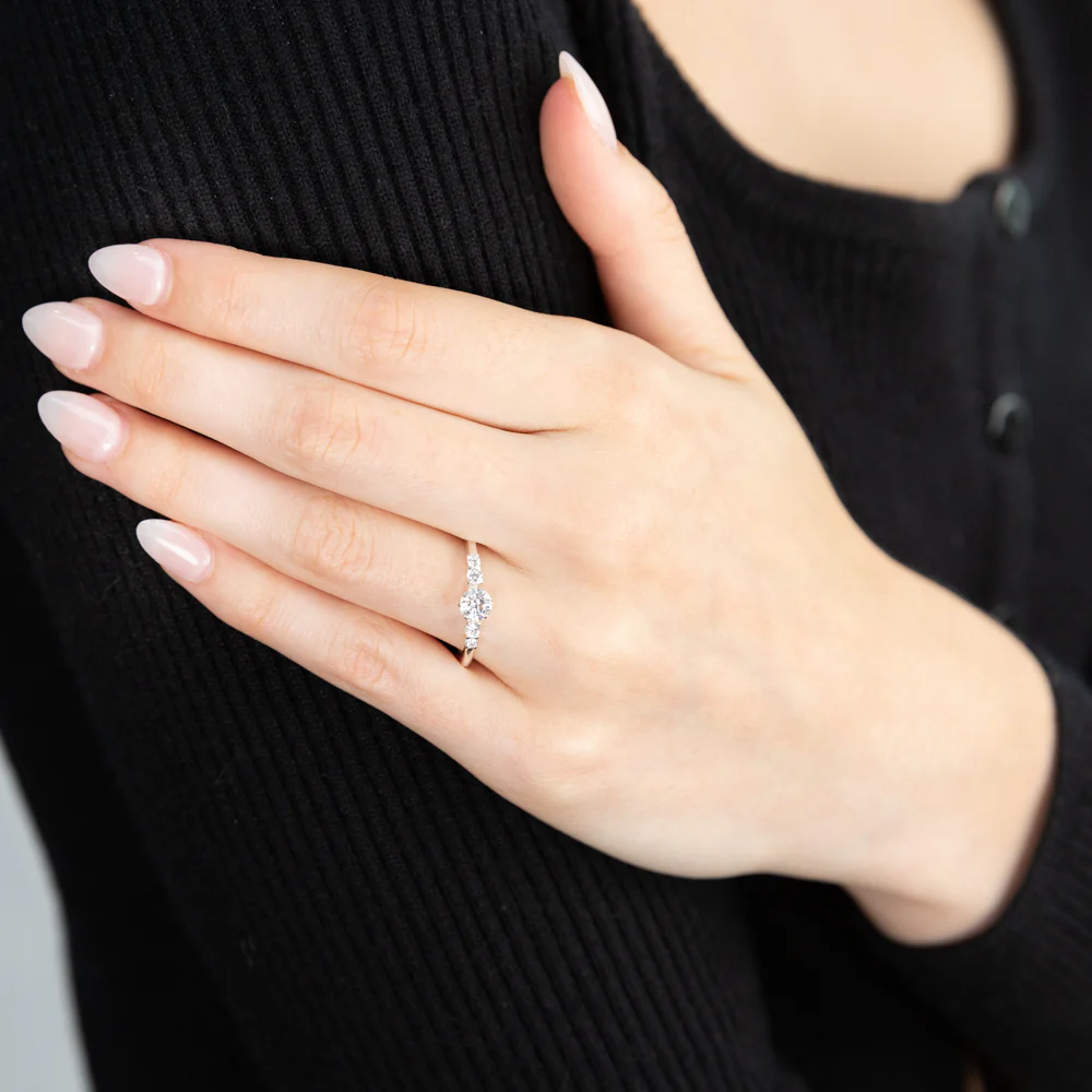 Sterling Silver Fancy x5 Zirconia Claw Ring - Image 3