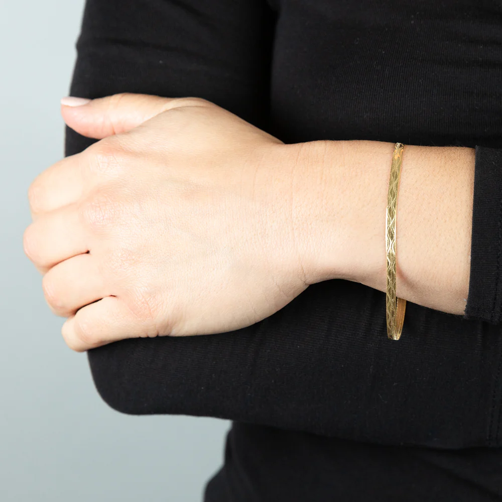 Sterling Silver Gold Plated Textured 4mm Herringbone 19cm Bracelet - Image 3
