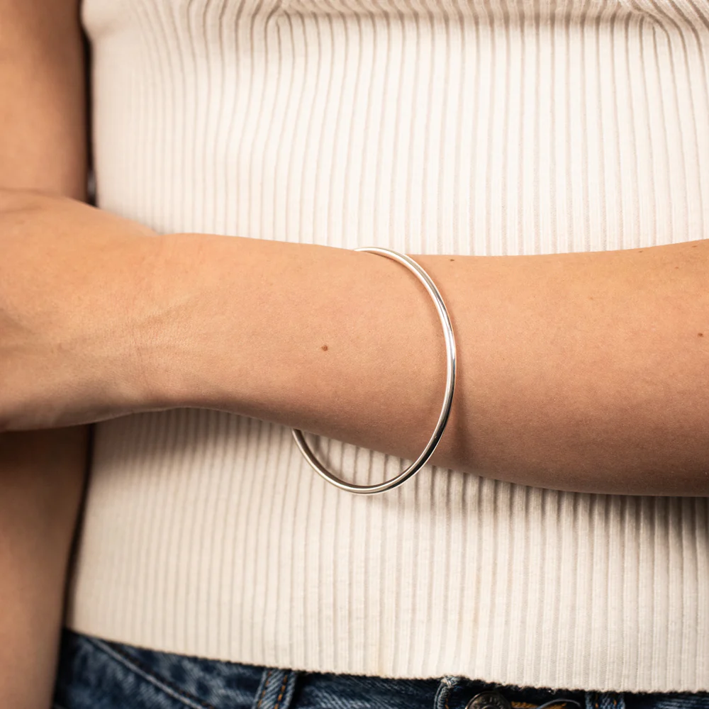 Sterling Silver Plain 3mm Rounded 70mm Bangle - Image 2
