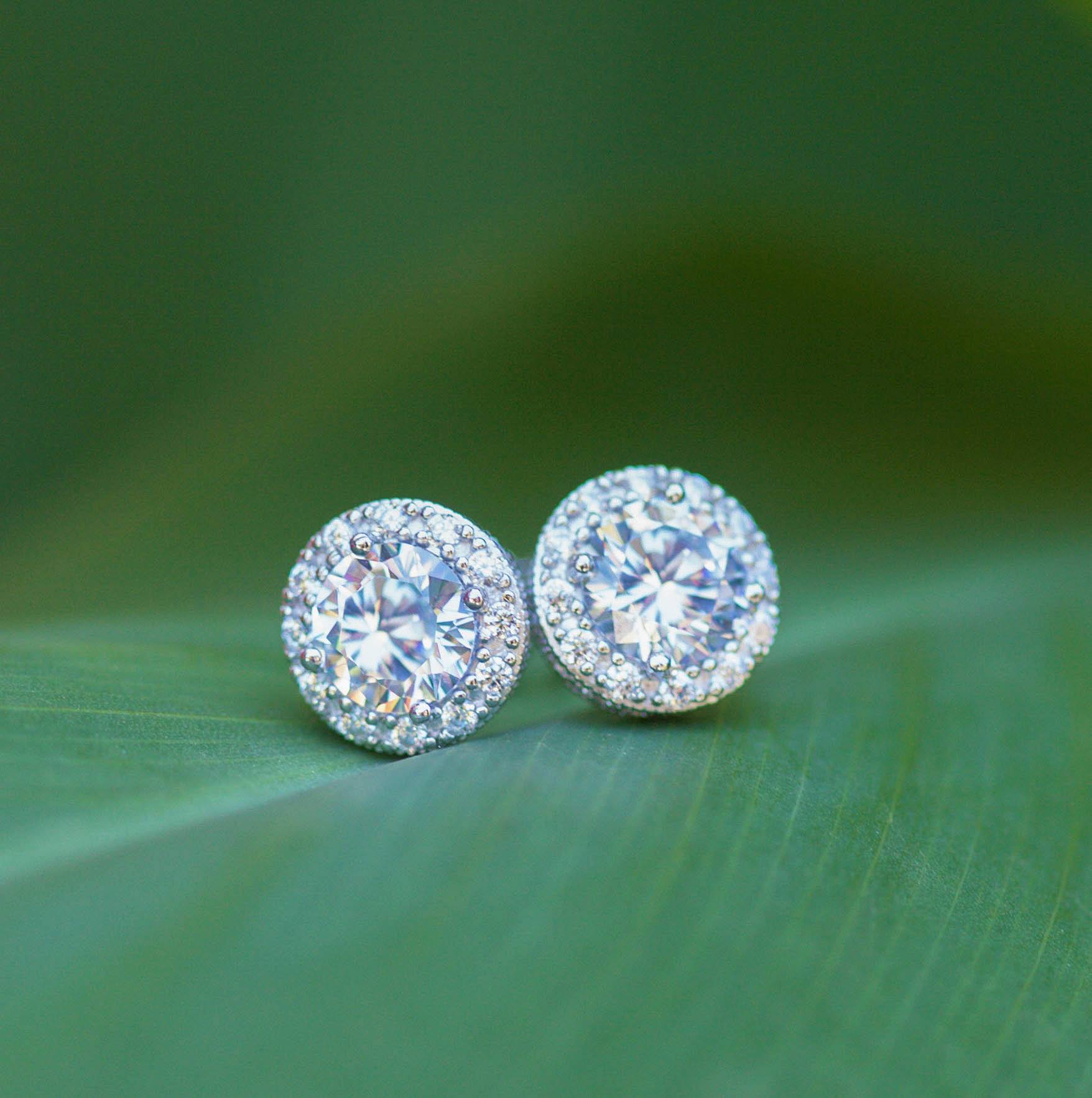 Sterling Silver Platium Plated Cubic Zirconia Brilliant Cut 7mm Halo Stud Earrings - Image 2