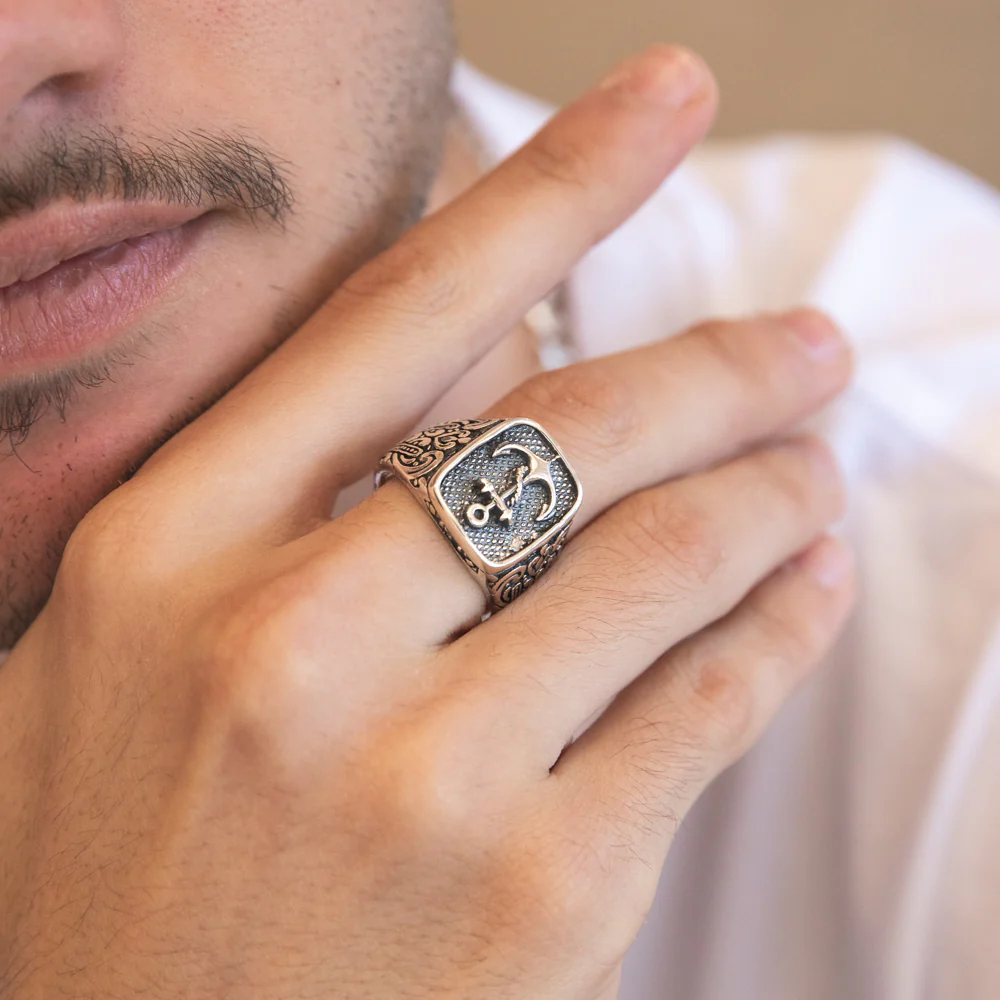 Sterling Silver Rectangle Antique Engraved Ring - Image 3