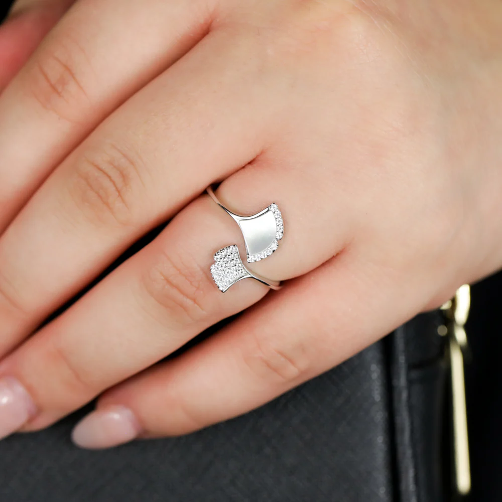 Sterling Silver Rhodium Plated Cubic Zirconia Dolphin Tail Ring - Image 3