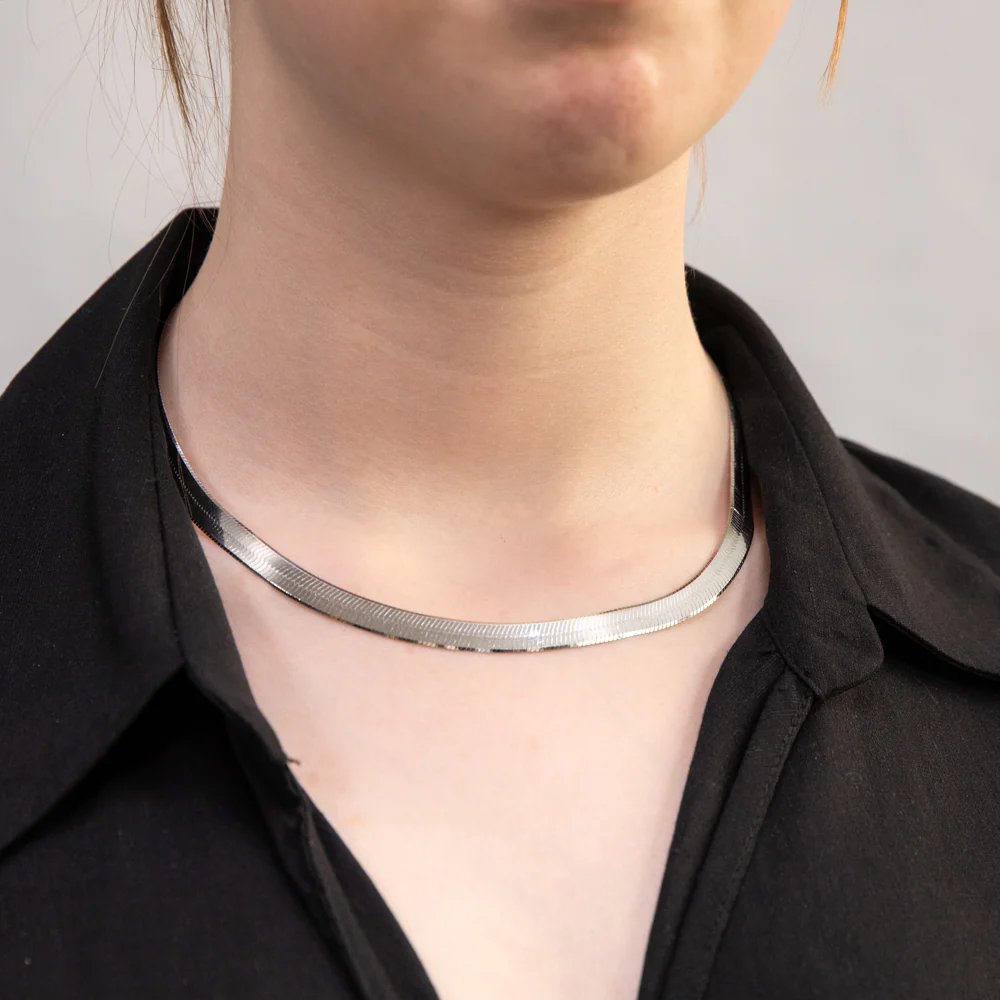 Sterling Silver Rhodium Plated Diamond Cut Strata Hbone 43cm Chain - Image 3
