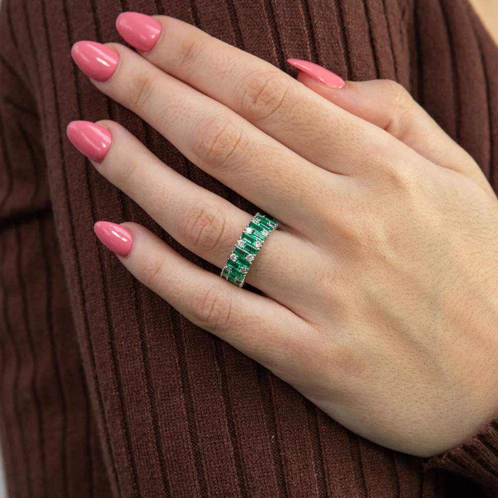 Sterling Silver Rhodium Plated Emerald-Green Cubic Zirconia Broad Band Ring - Image 3