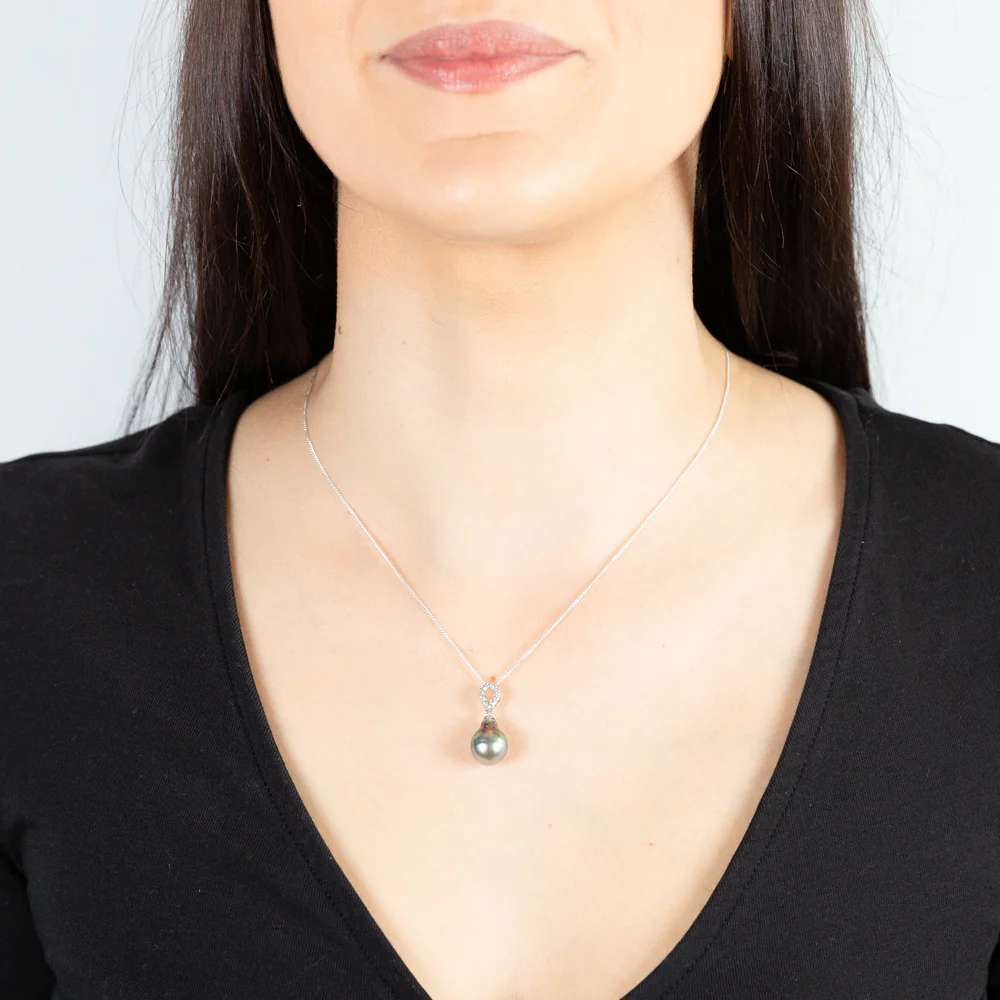 Sterling Silver Tahitian Pearl & Zirconia Pendant with 45cm Chain - Image 2