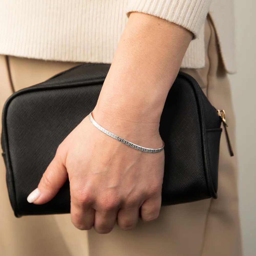 Sterling Silver Textured 4mm Herringbone 19cm Bracelet - Image 3