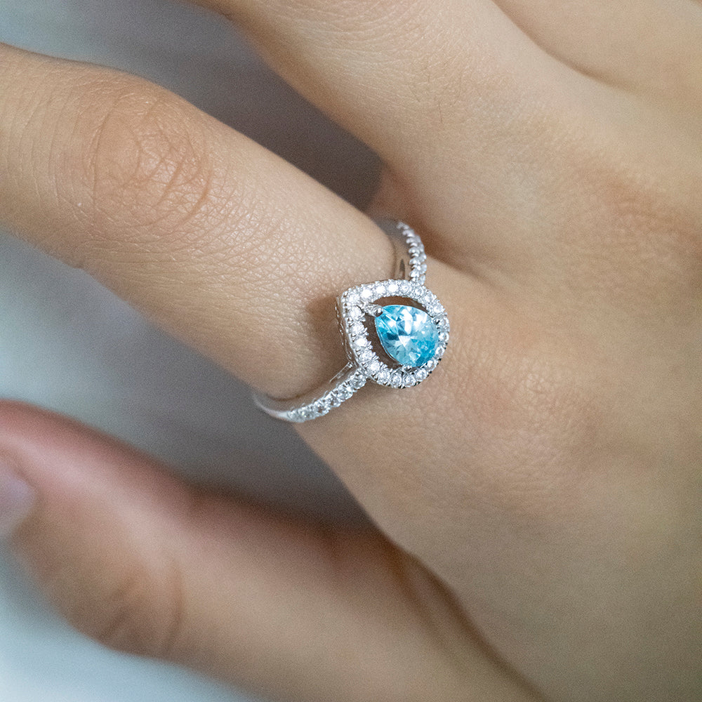 Sterling Silver Zirconia Set Ring *Resize 1-2 Sizes Up* - Image 3