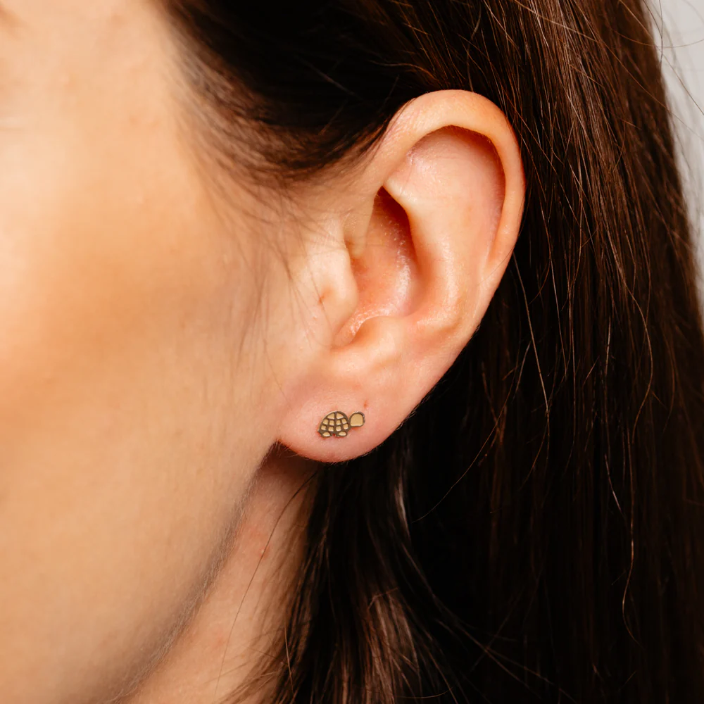 Turtle Stud Earrings in 9ct Yellow Gold - Image 2