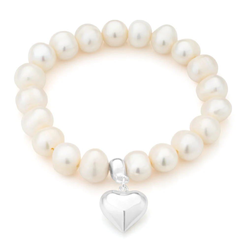 White 10mm Freshwater Pearl and Heart Charm Bracelet - Image 2