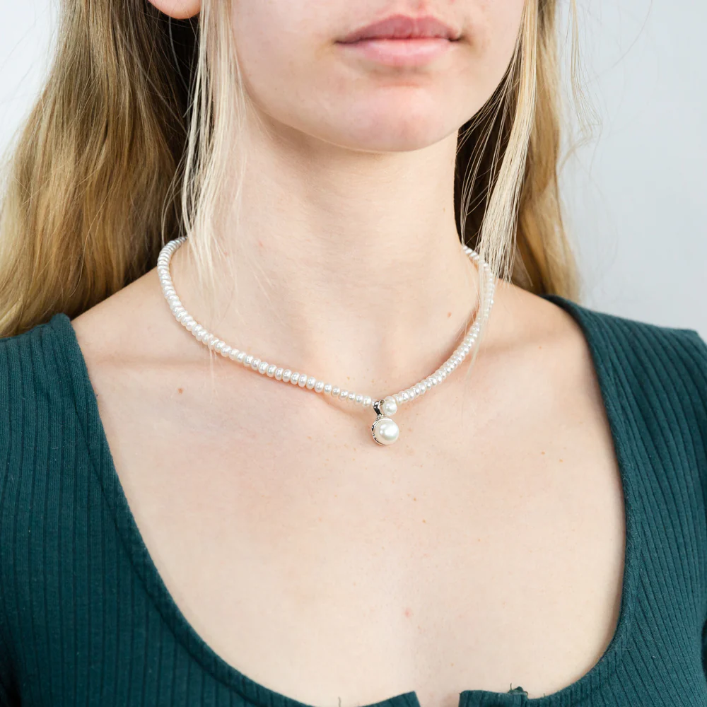 White Freshwater Clasp Pearl Necklace - Image 4
