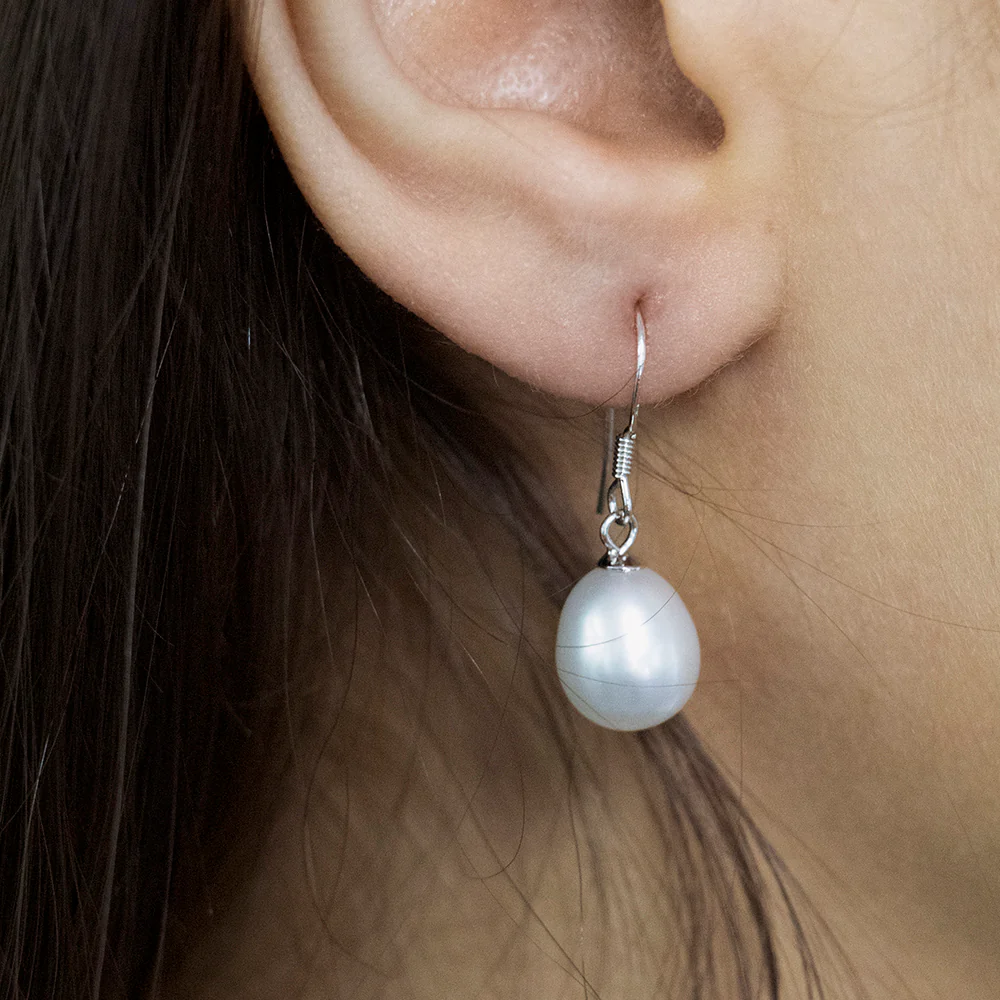 White Freshwater Pearl 9-10mm Drop Earrings - Image 2