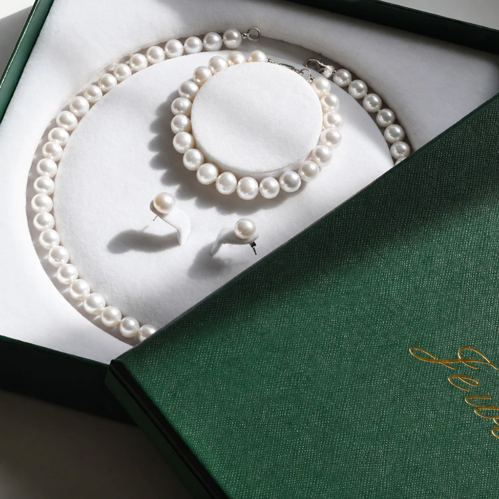 White Freshwater Pearl Bracelet, Necklace & Earring Set with Sterling Silver Clasp - Image 12
